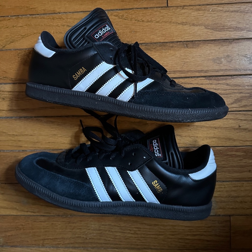 Adidas Sambas